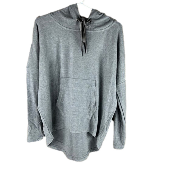 Nwt Tahari Super Soft oversized  Hoodie size Medium - Picture 1 of 10